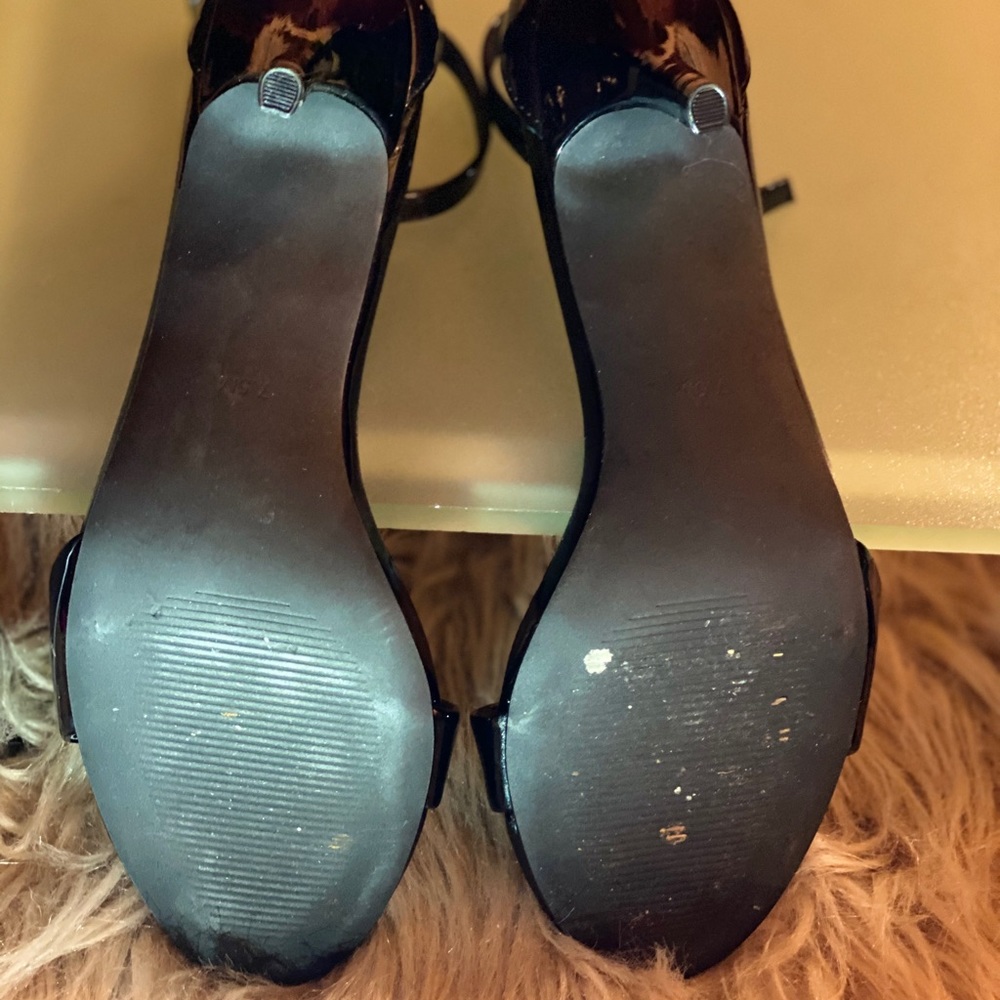 Steve Madden Patent Leather Ankle Strap Sandal - Picture 7 of 7